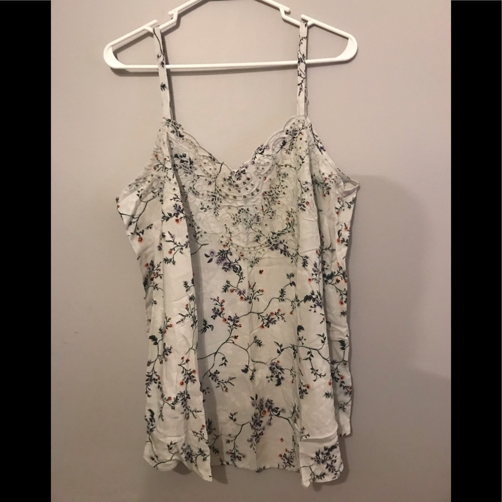 Torrid flower top - Picture 1 of 4